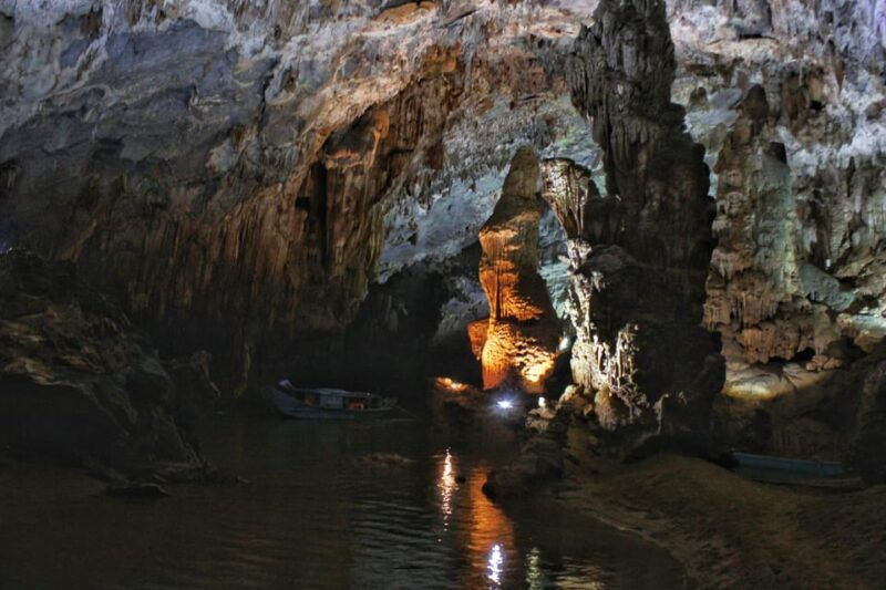 from-hue-private-car-to-phong-nha-via-dmz-sightseeing
