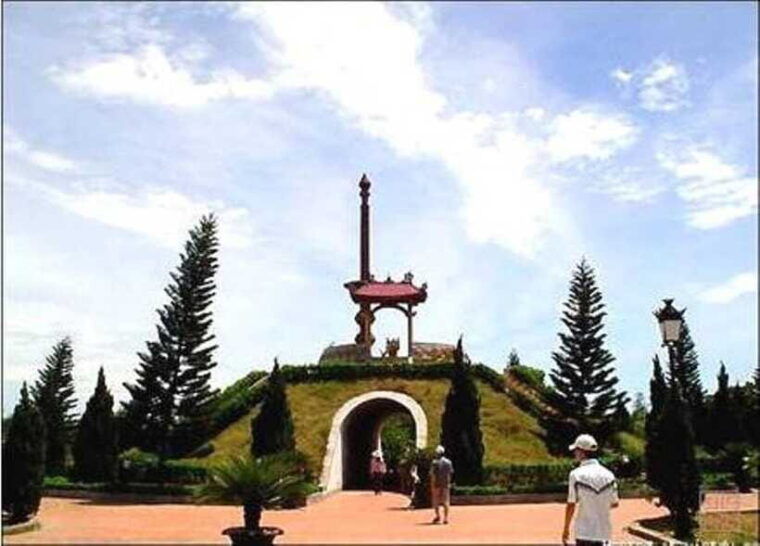 from-hue-the-paradise-cave-tour-even-days