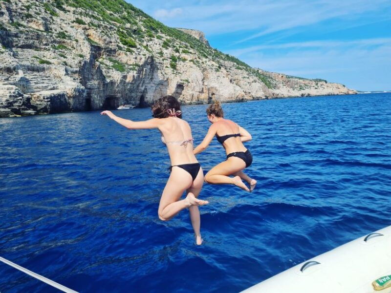from-hvar-blue-cave-and-5-islands-boat-tour