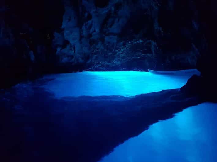 from-hvar-blue-cave-group-speedboat-tour-full-day