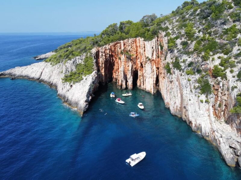 from-hvar-private-tour-pakleni-islandsblue-cave-vis