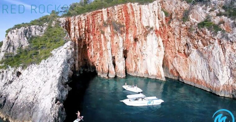 from-hvar-private-tour-to-the-red-rocks-pakleni-islands