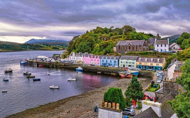 From Inverness: 3-Day Isle of Skye & Optional Steam Train - Day 1: From Loch Ness to Mallaig and the Jacobite Steam Train  