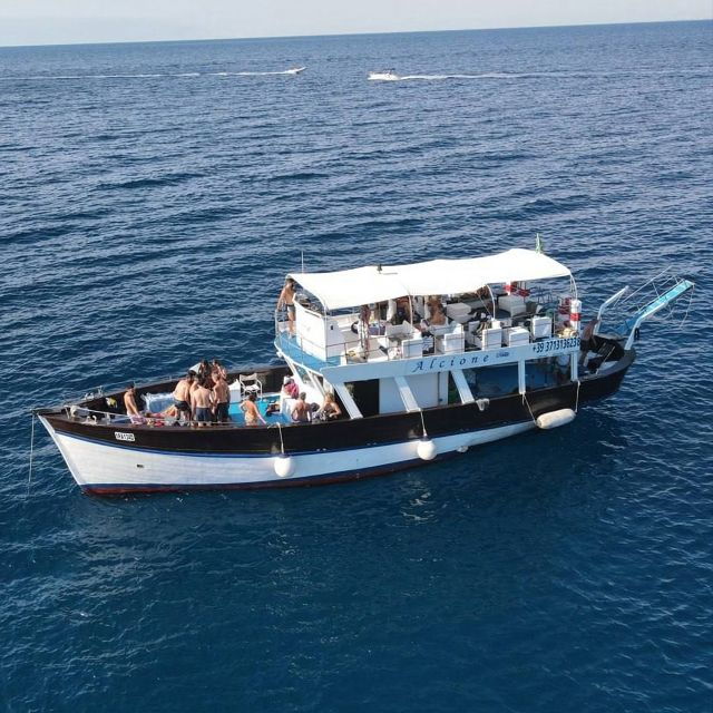from-ischia-procida-island-full-day-boat-tour-with-lunch
