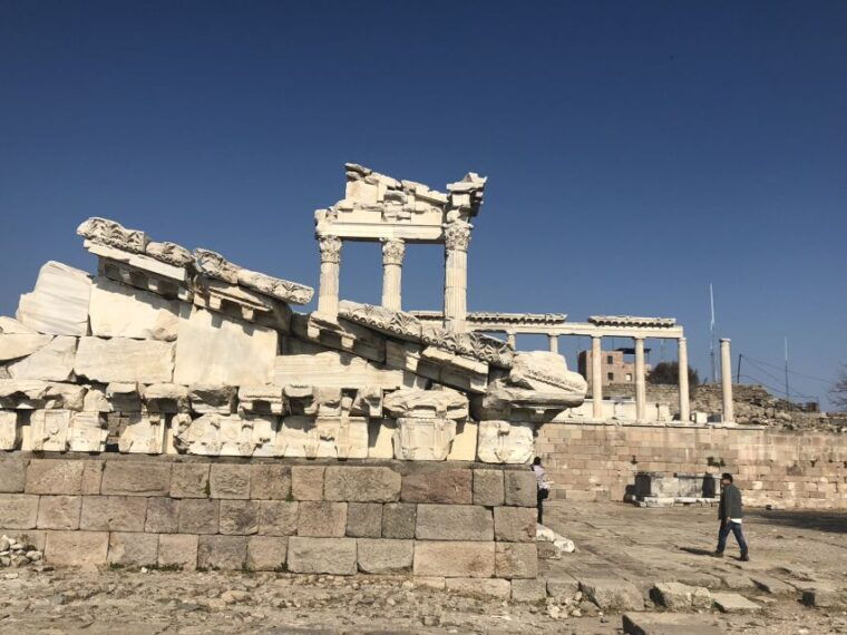 from-istanbul-ancient-pergamon-day-trip-with-flights