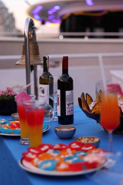 from-istanbul-bosphorus-dinner-cruise-tavern-world-show