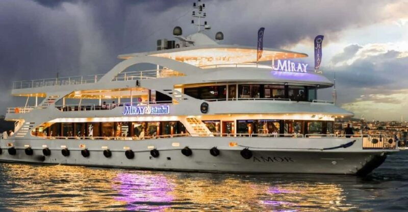 from-istanbul-bosphorus-dinner-cruise-tavern-world-show