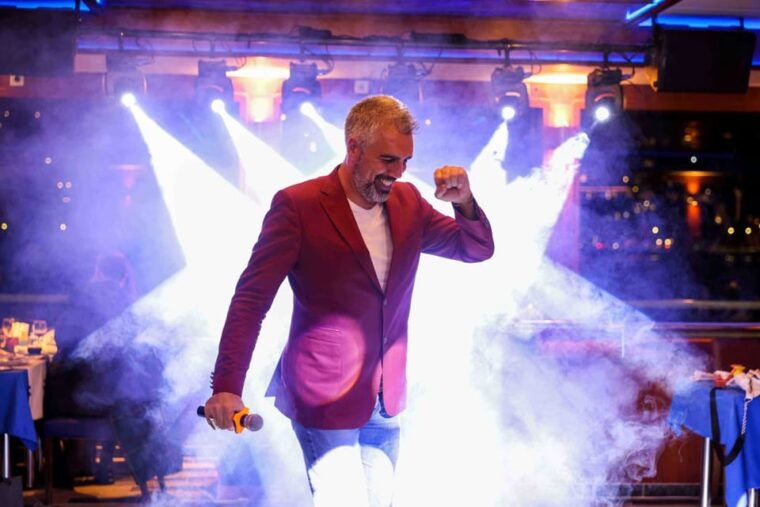 from-istanbul-bosphorus-dinner-cruise-tavern-world-show