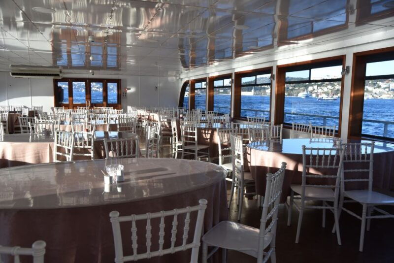 from-istanbul-guided-europe-and-asia-tour-by-bus-and-boat