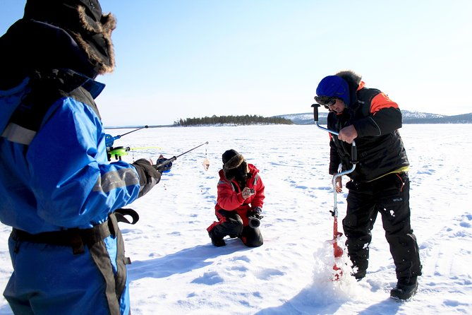 from-ivalo-ice-fishing-safari-to-lake-inari-reindeers-lunch