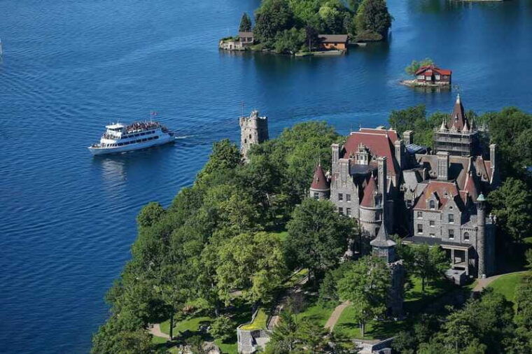 from-ivy-lea-1000-islands-boldt-castle-scenic-cruise-2