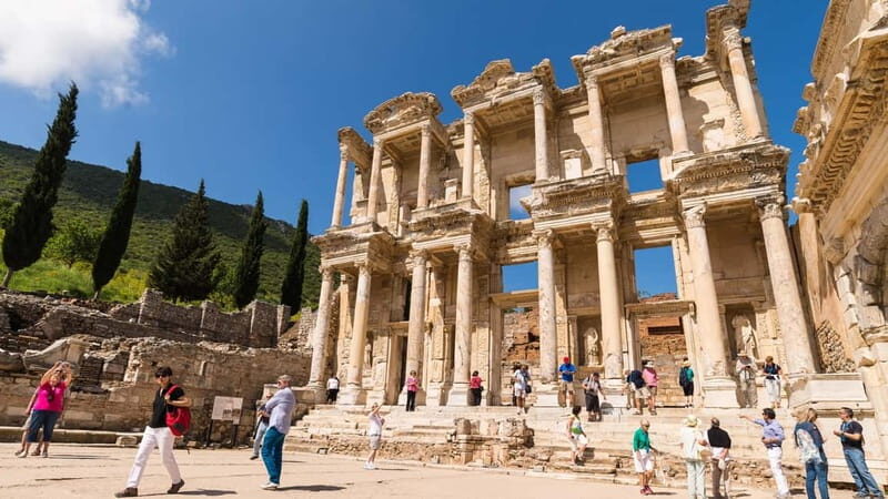 From Izmir: Ephesus Ancient City Day Tour w/Lunch - Walking Through Ephesus: A Glimpse into Ancient Life