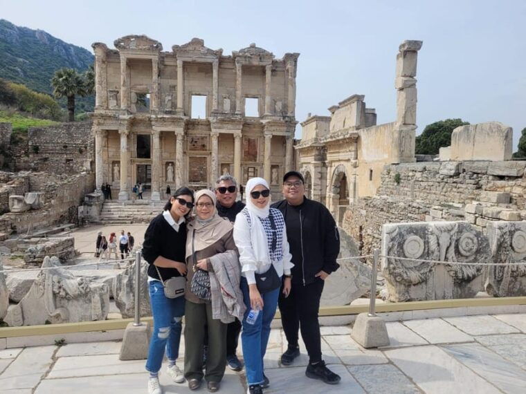 from-izmir-hotels-port-private-ephesus-virgin-mary-tour