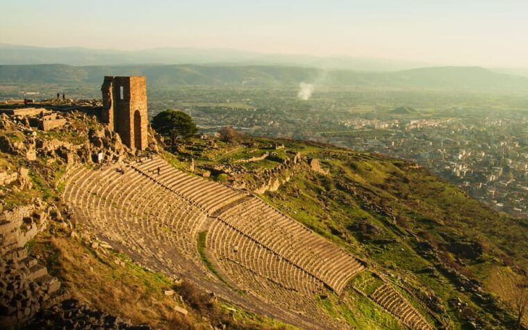 from-izmir-private-day-trip-to-acropolis-of-pergamon