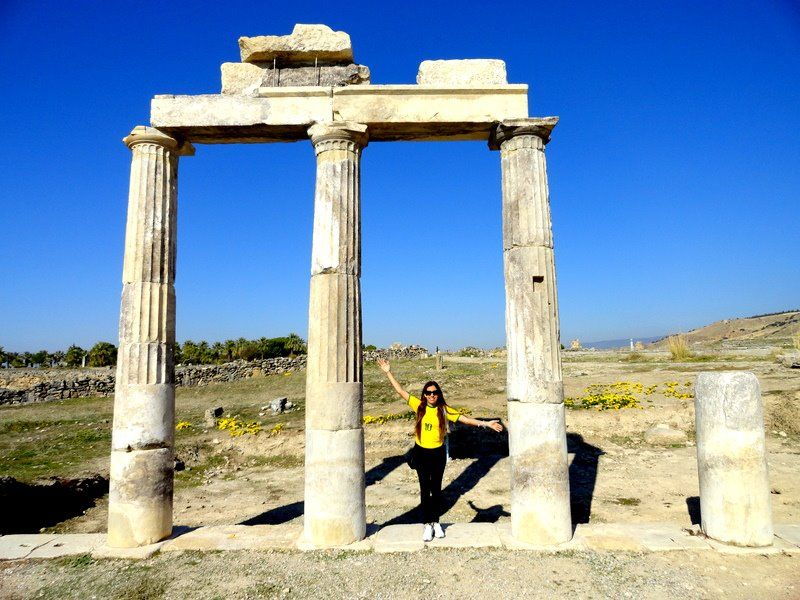 from-izmir-private-pamukkale-hierapolis-tour
