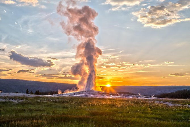 from-jackson-hole-yellowstone-old-faithful-waterfalls-and-wildlife-day-tour