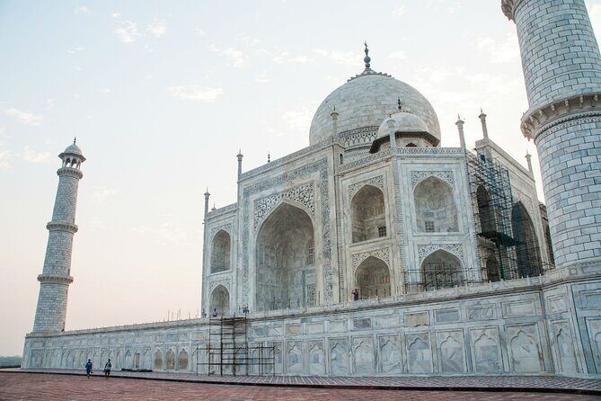 From Jaipur: Day Trip to Taj Mahal, Agra Fort, and Chand Baori - The Experience in Detail