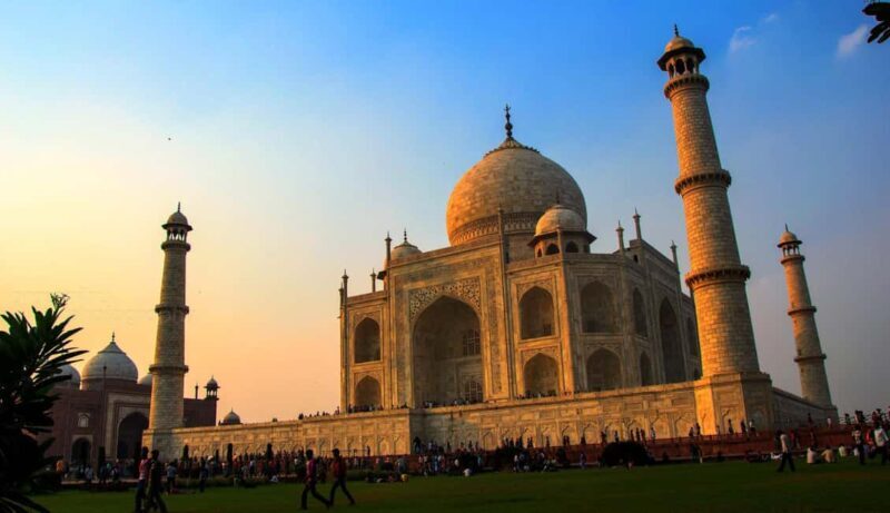 From Jaipur: Taj Sunrise Tour with Fatehpur Sikri & Abhaneri - The Transportation & Guide Experience