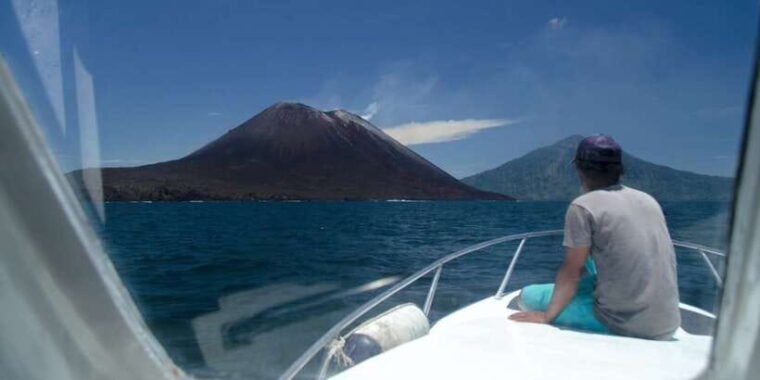 from-jakarta-explore-krakatau-volcano-tour