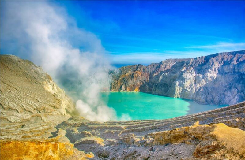 from-jakarta-yogyakarta-borobudur-bromo-ijen-bali-tour-2