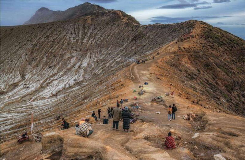 from-jakarta-yogyakarta-borobudur-bromo-ijen-bali-tour