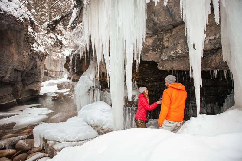 from-jasper-maligne-canyon-guided-ice-walking-tour