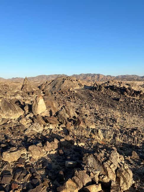 From Jeddah: Moon Valley Guided Hike with Meditation - An Authentic Day Trip from Jeddah