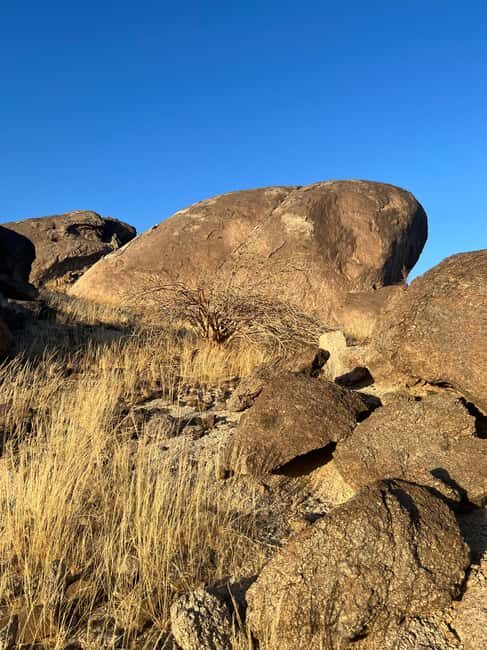 From Jeddah: Moon Valley Guided Hike with Meditation - What’s Included and What to Prepare