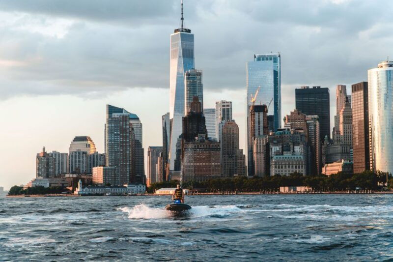 from-jersey-city-manhattan-jet-ski-tour