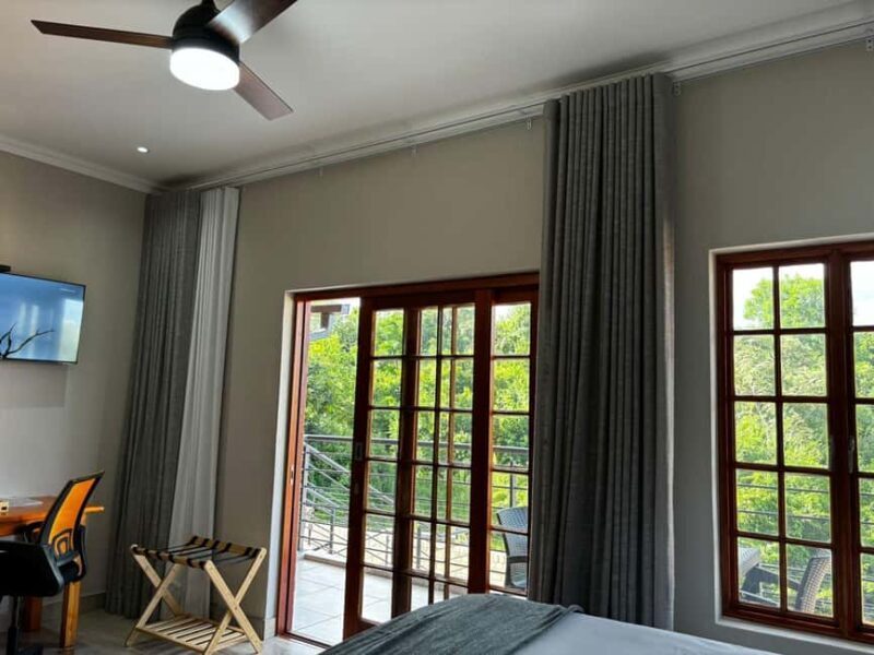 From Johannesburg: 4 -Day Joburg with Kruger 2 Day Safari - Introduction to the Tour Experience