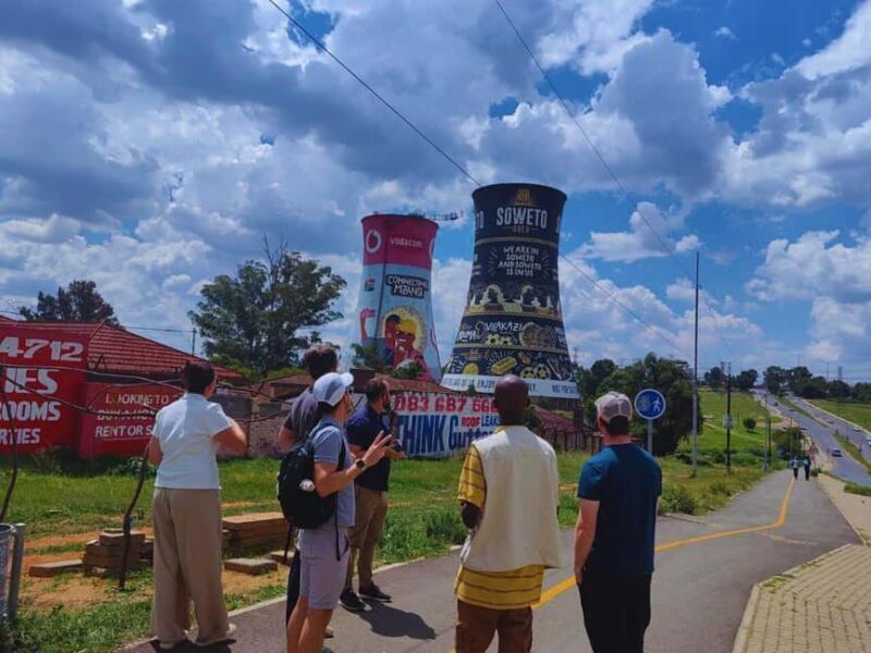 From Johannesburg: Pretoria, Soweto & Apartheid Museum Tour - Key Points