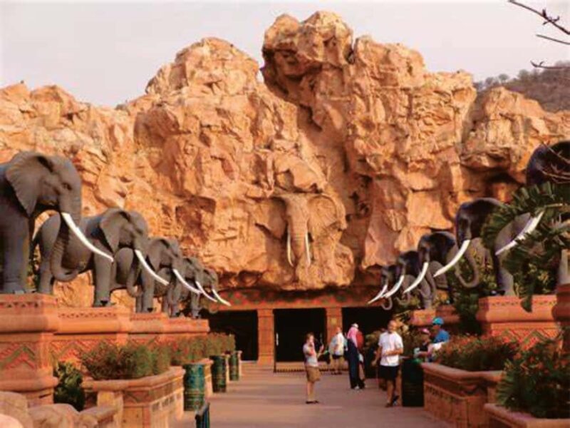 From Johannesburg: Sun City Resort Day Tour - Introduction