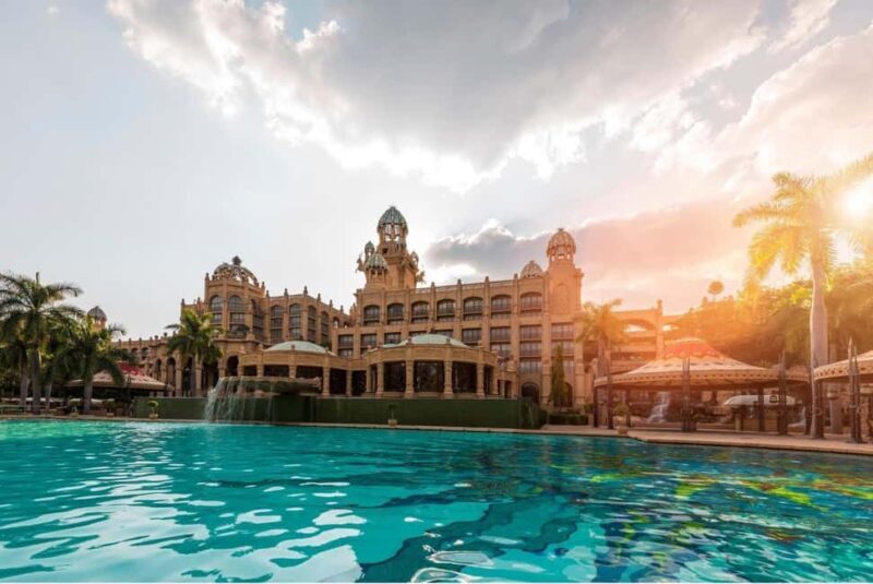 From Johannesburg: Sun City Resort Day Tour - Key Points