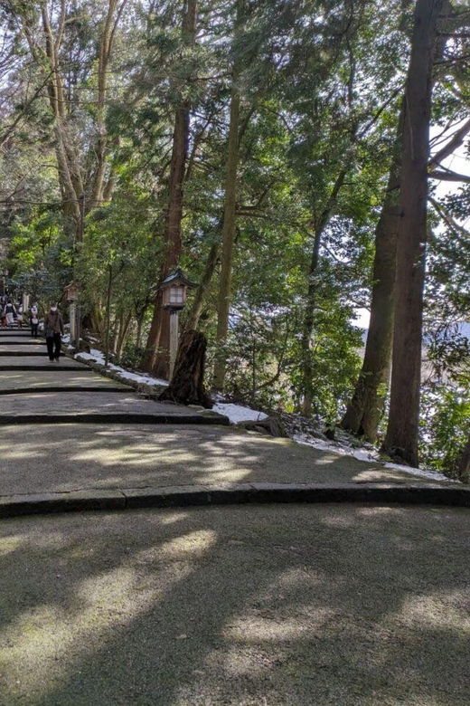 from-kanazawa-temples-panoramic-landscape-and-butterflies
