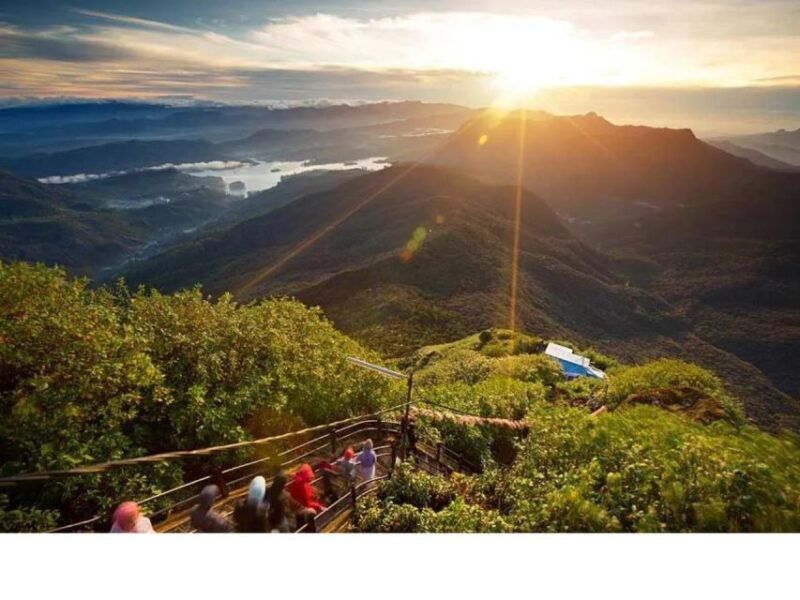 from-kandy-adams-peak-trekking-epic-guided-hike