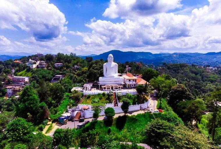 from-kandy-all-inclusive-evening-kandy-city-tour-by-tuk-tuk