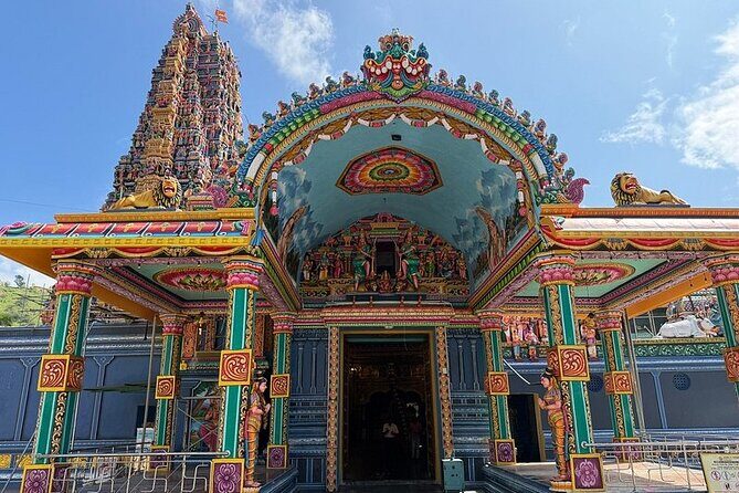 From Kandy: Minneriya Wildlife Safari and Heritage Day Tour - Key Points