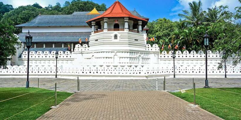 from-kandy-pinnawala-day-tour