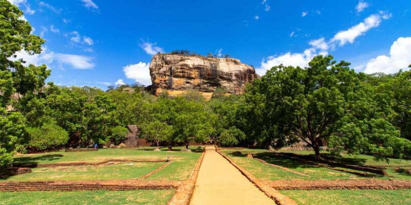 from-kandy-sigiraya-day-tour