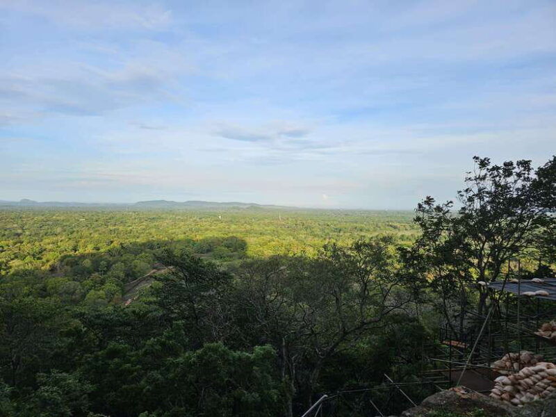 from-kandy-sigiriya-and-dambulla-day-trip-2