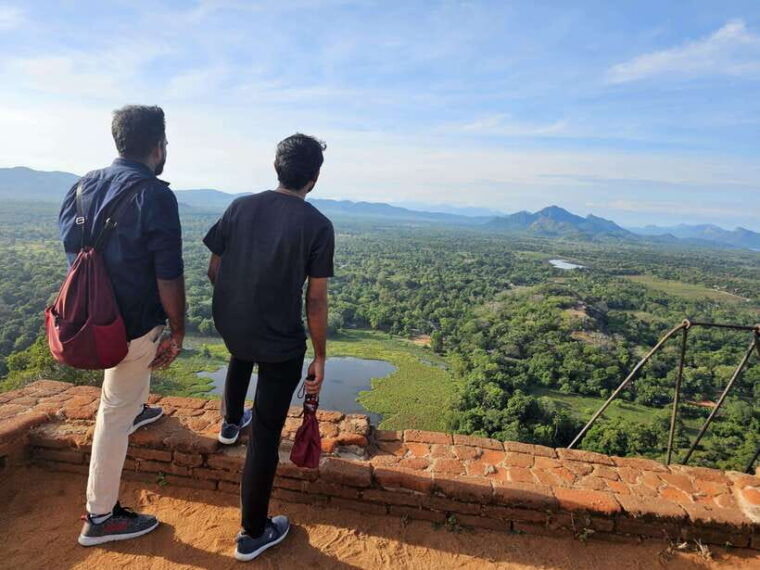 from-kandy-sigiriya-and-dambulla-day-trip-2