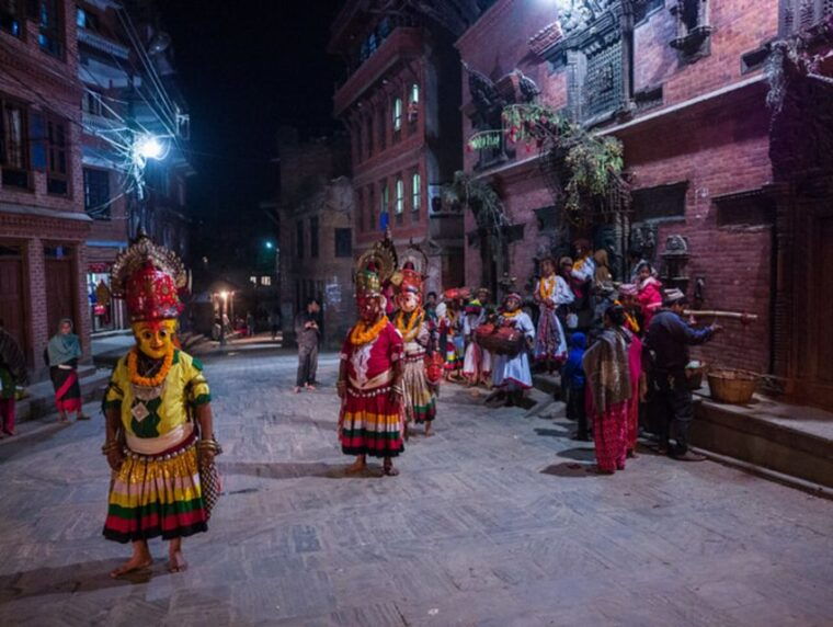 from-kathmandu-half-day-guided-tour-of-bhaktapur