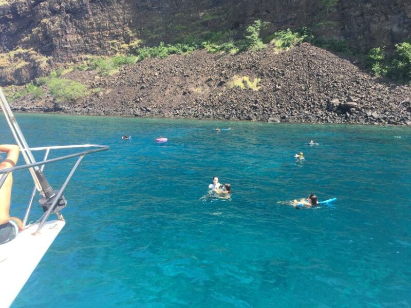 from-keauhou-bay-snorkel-cruise-to-captain-cooks-monument