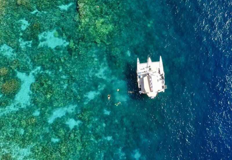 from-keauhou-bay-snorkel-cruise-to-captain-cooks-monument