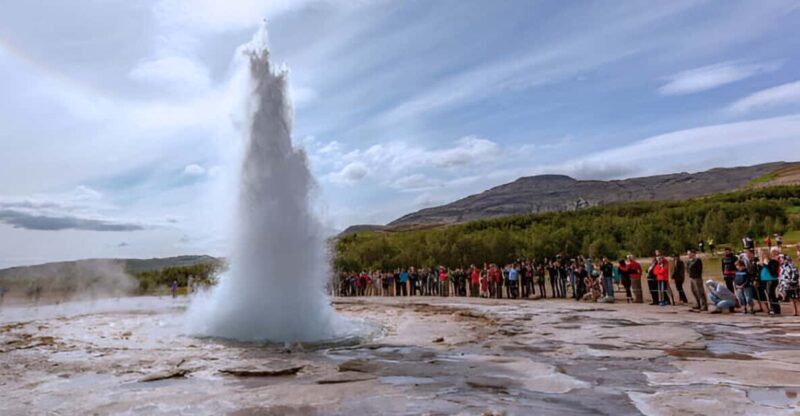 From KEF Airport: Private Golden Circle Tour with 5+ Stops - FAQ