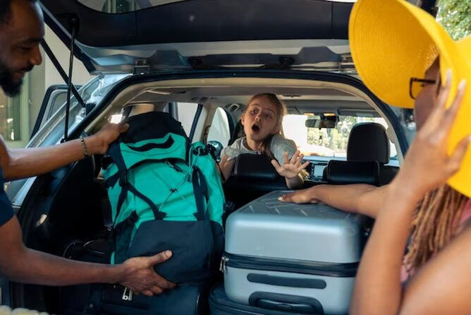 from-kef-airport-private-transfer-to-reykjavik-in-iceland