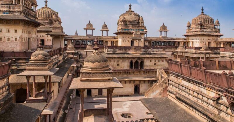 From Khajuraho: Orccha Fortress Guided Day Trip - A Closer Look at the Itinerary and Highlights