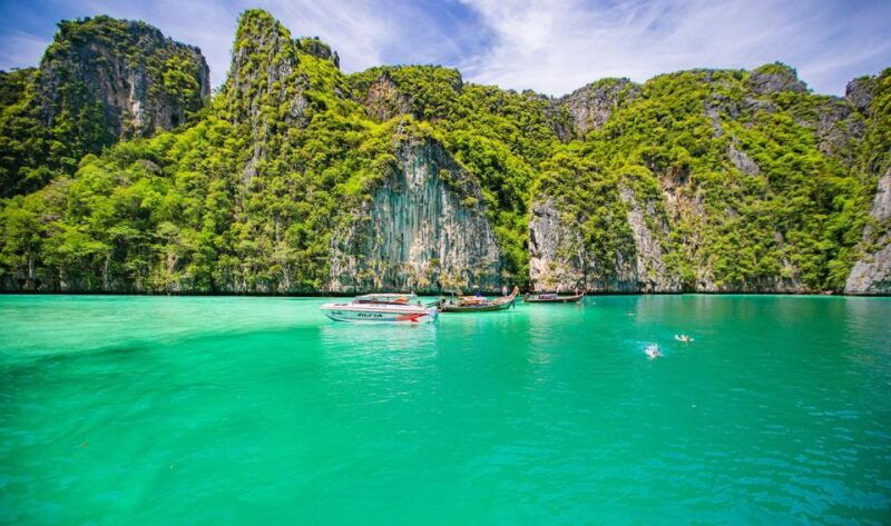 from-khao-lak-phi-phi-maya-bay-and-khai-islands-day-trip