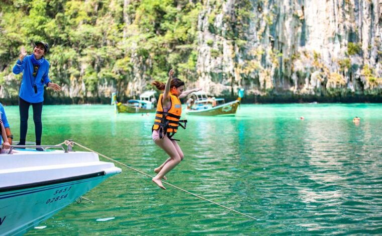 from-khao-lak-phi-phi-maya-bay-and-khai-islands-day-trip