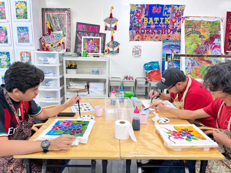 From KL: Batu Caves, Indian Costume & Batik Art Experience - Who Would Love This Tour?